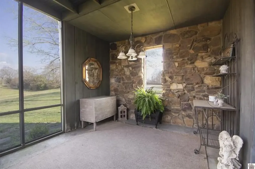 340 Mcintosh Road Hickory KY 42051