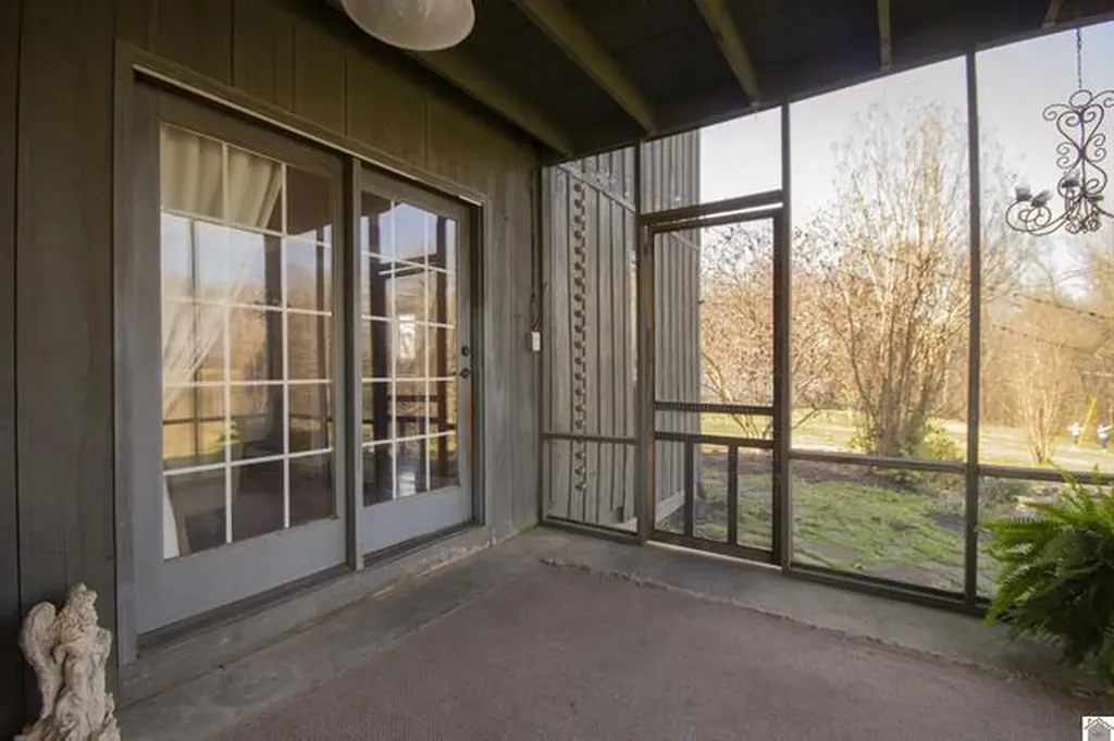 340 Mcintosh Road Hickory KY 42051