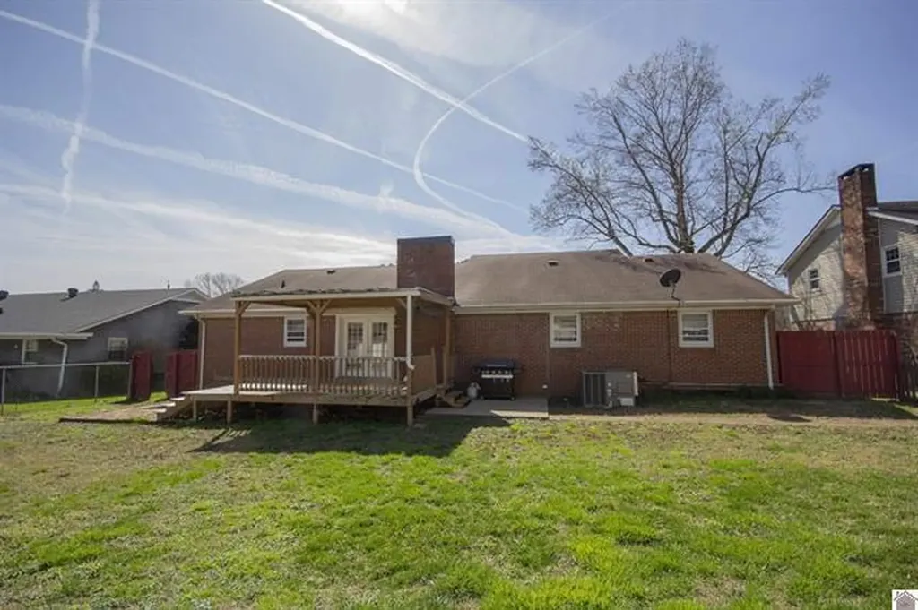 1656 College Terrace Murray KY 42071