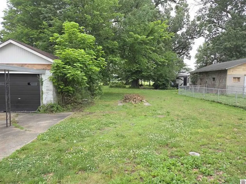 962 Husband Road Paducah KY 42003