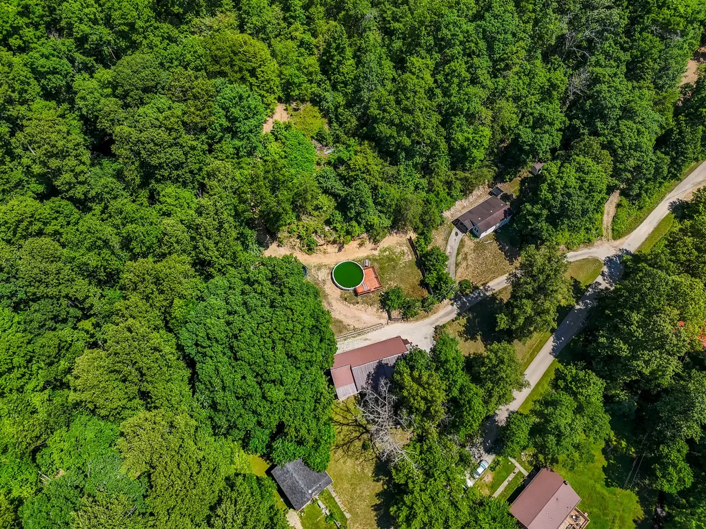1845 Spaws Creek West Liberty KY 41472