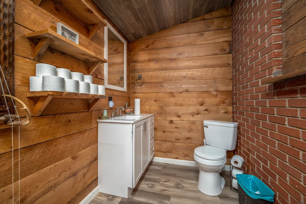1845 Spaws Creek West Liberty KY 41472