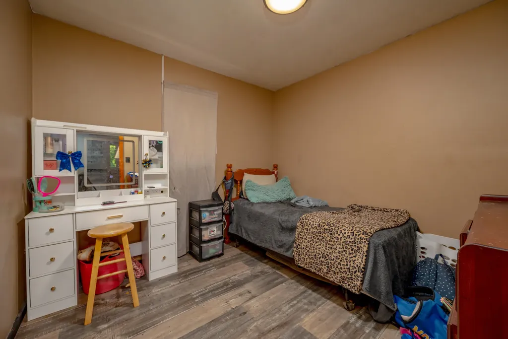 1845 Spaws Creek West Liberty KY 41472