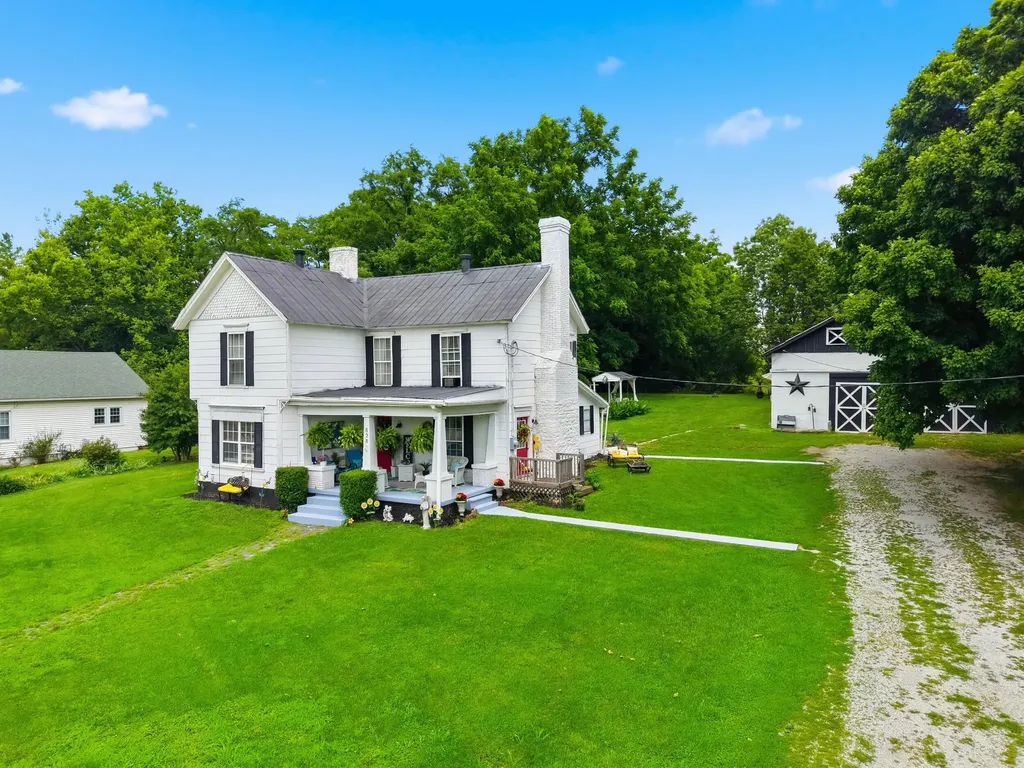 828 E Main Street Stanford KY 40484
