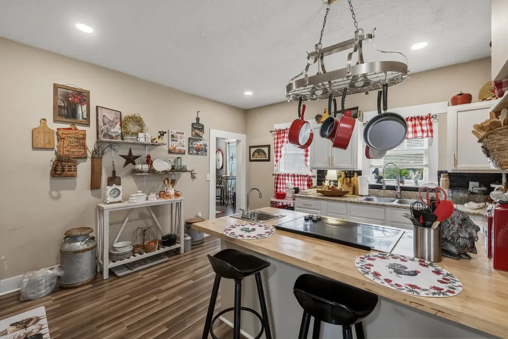828 E Main Street Stanford KY 40484
