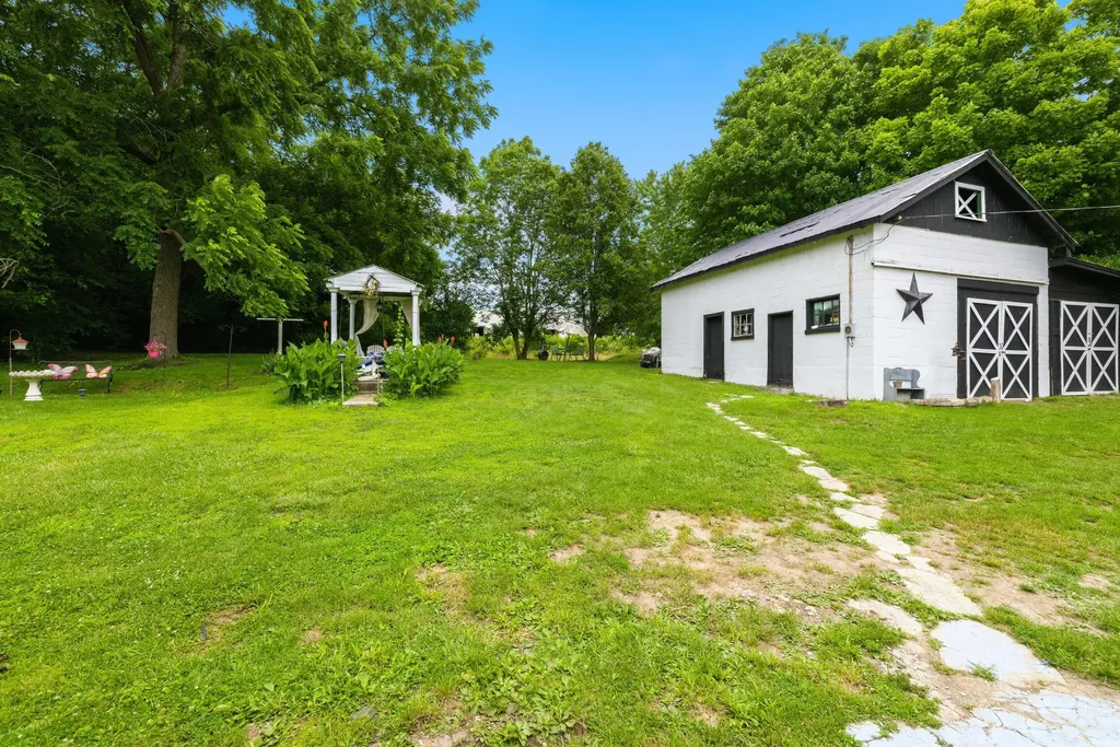 828 E Main Street Stanford KY 40484