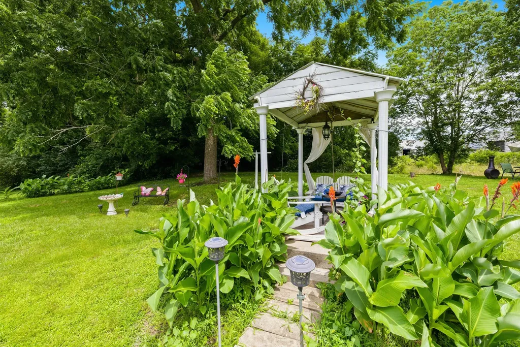 828 E Main Street Stanford KY 40484