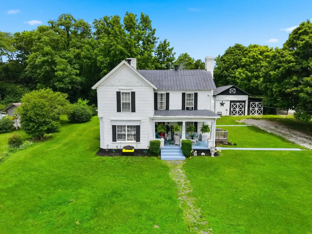 828 E Main Street Stanford KY 40484