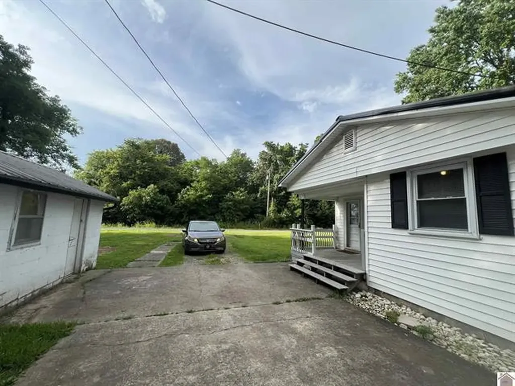 2237 Little Cypress Road Calvert City KY 42029