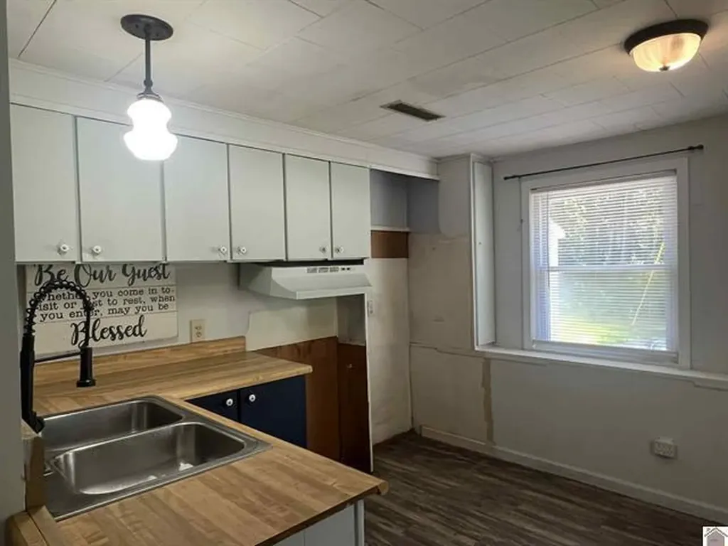 2237 Little Cypress Road Calvert City KY 42029