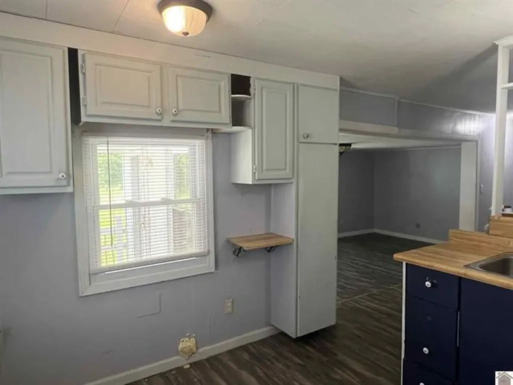 2237 Little Cypress Road Calvert City KY 42029