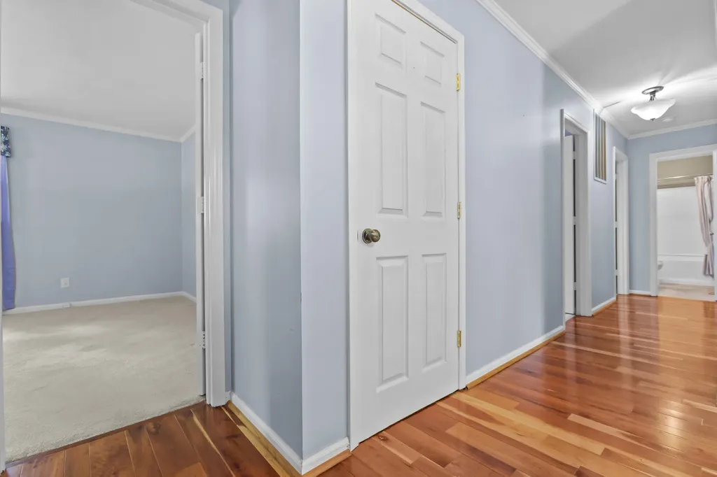 839 Springhill Lane Frankfort KY 40601