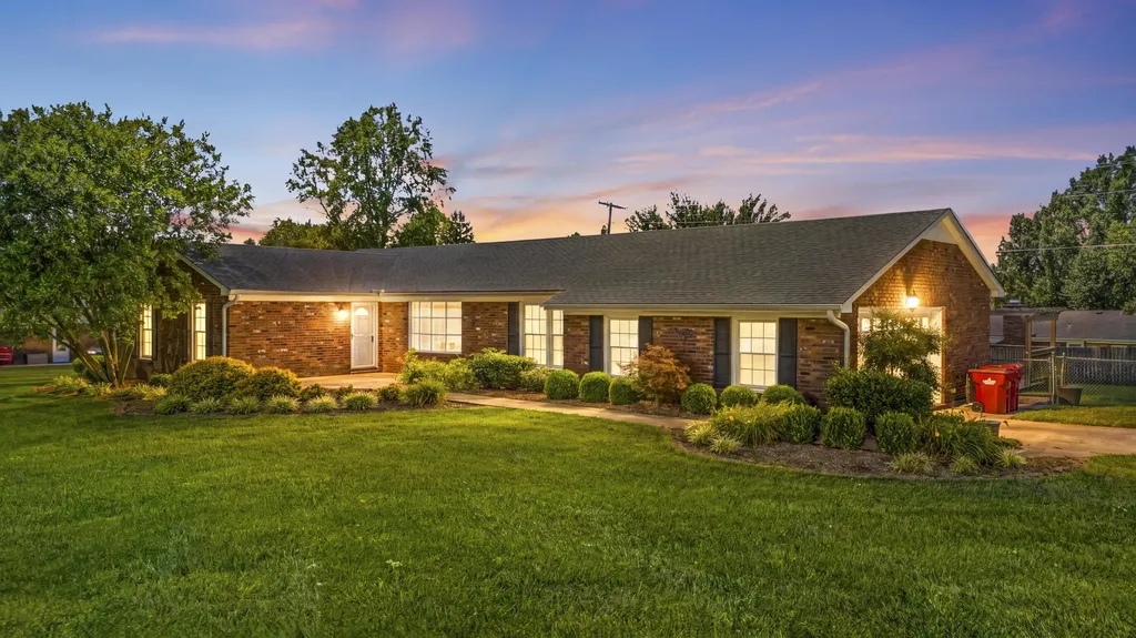 839 Springhill Lane Frankfort KY 40601