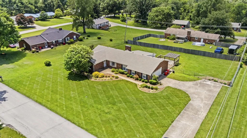 839 Springhill Lane Frankfort KY 40601