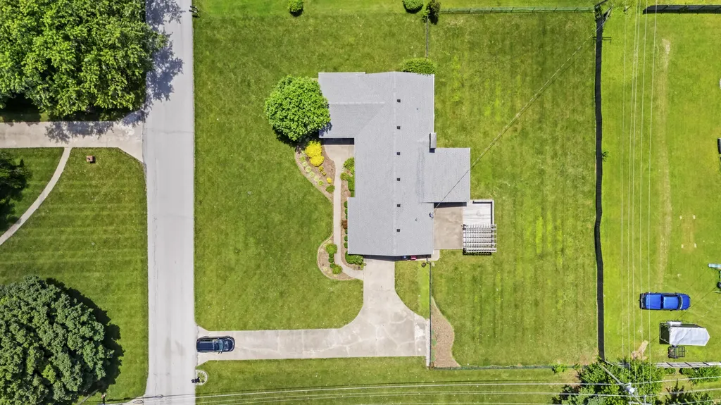 839 Springhill Lane Frankfort KY 40601