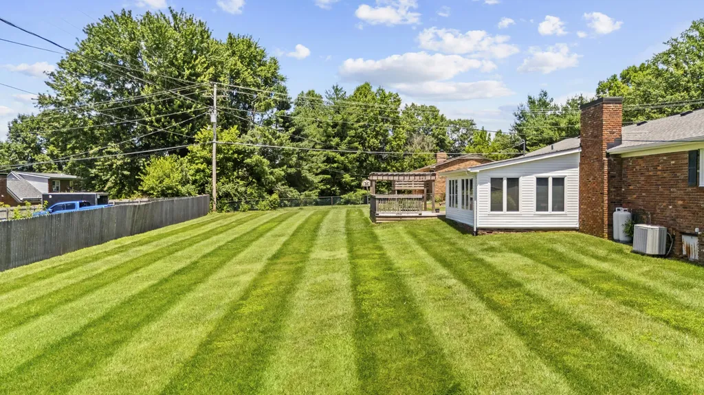 839 Springhill Lane Frankfort KY 40601