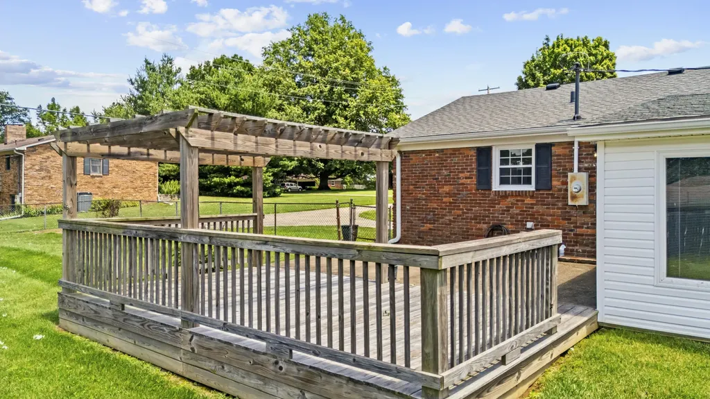 839 Springhill Lane Frankfort KY 40601