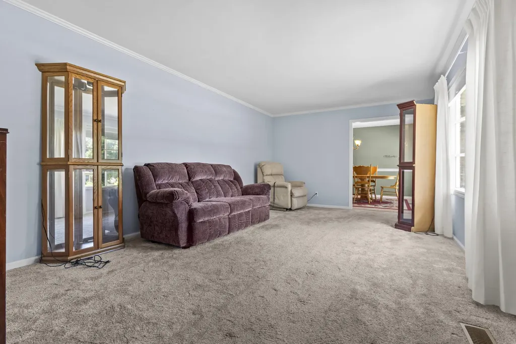 839 Springhill Lane Frankfort KY 40601