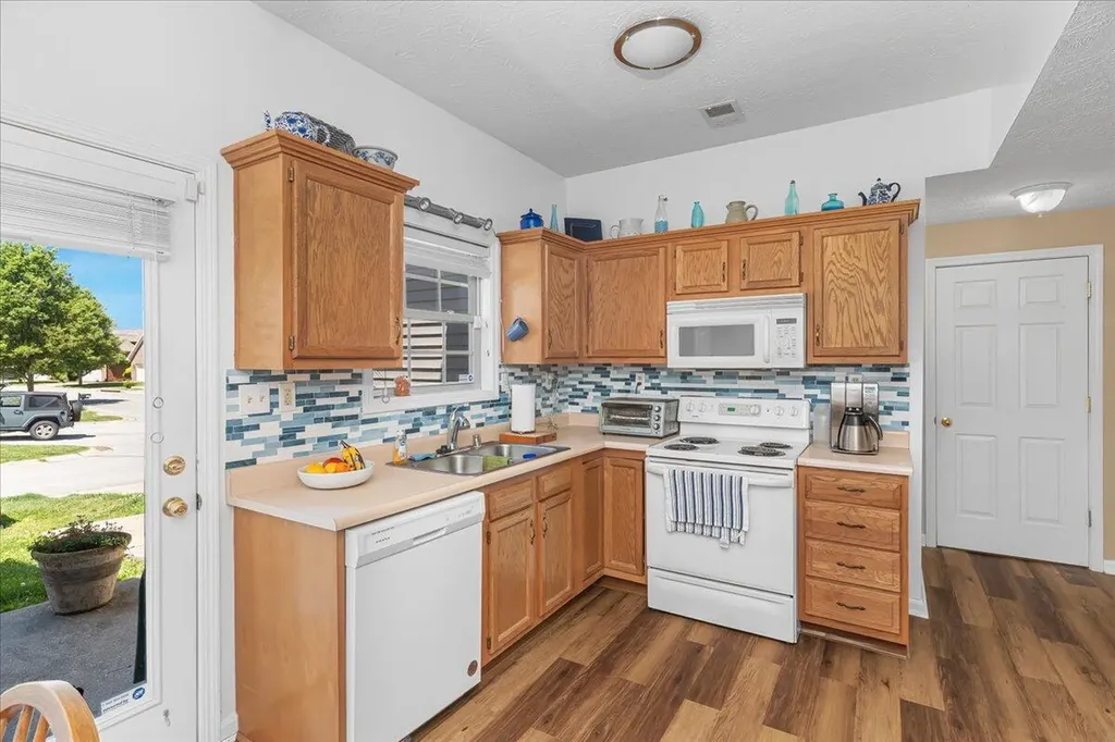3141 Roundway Down Lane Lexington KY 40509