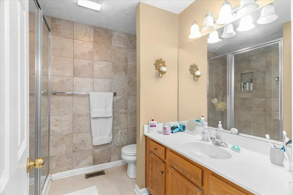 3141 Roundway Down Lane Lexington KY 40509