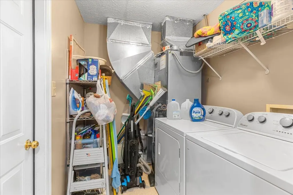 3141 Roundway Down Lane Lexington KY 40509