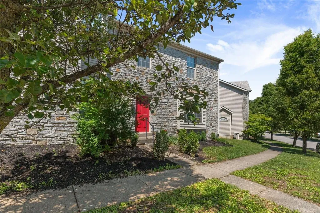 3141 Roundway Down Lane Lexington KY 40509