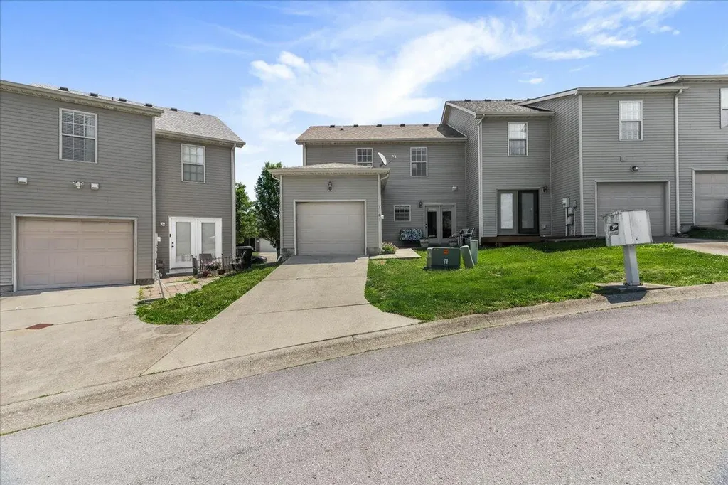 3141 Roundway Down Lane Lexington KY 40509