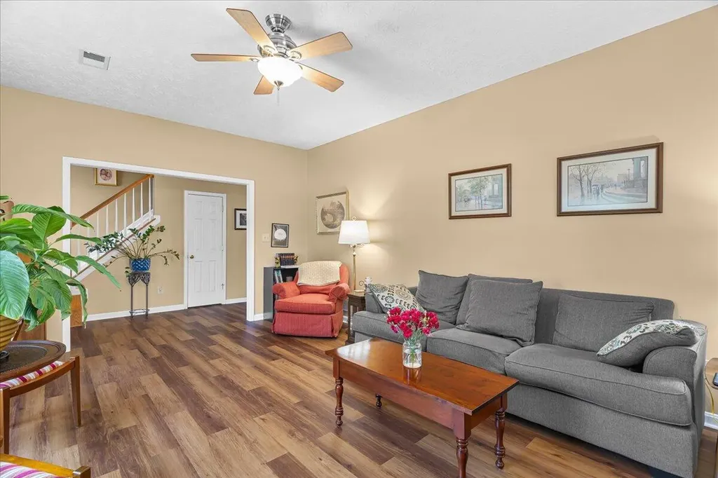 3141 Roundway Down Lane Lexington KY 40509