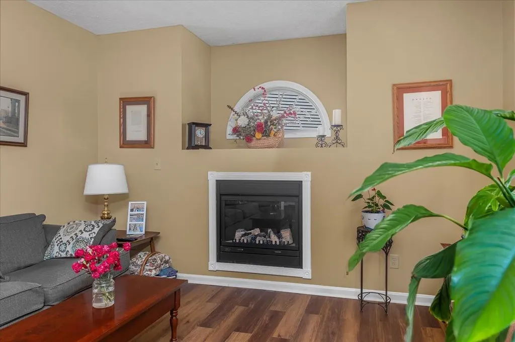3141 Roundway Down Lane Lexington KY 40509