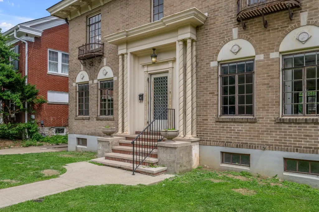 204 S Hanover Avenue Lexington KY 40502