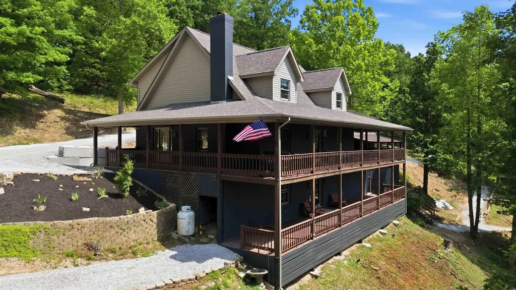 1464 Hawk Ridge Road London KY 40741