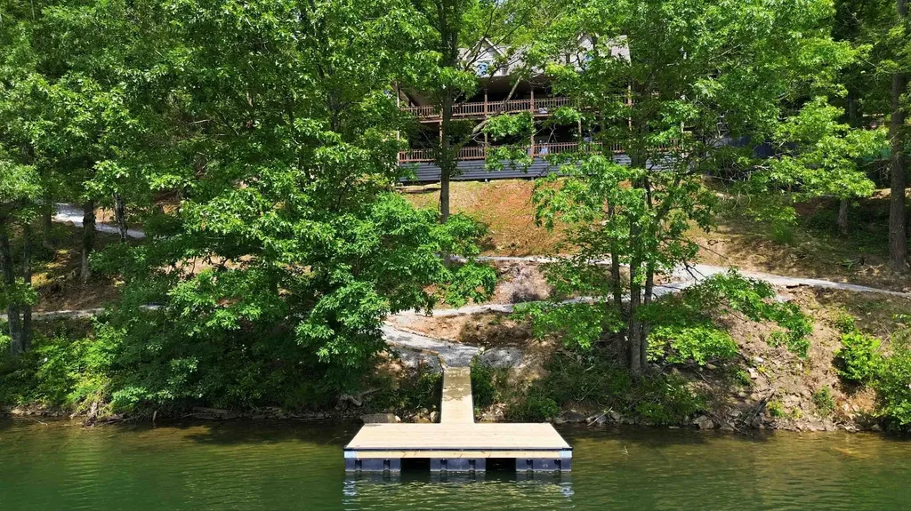 1464 Hawk Ridge Road London KY 40741