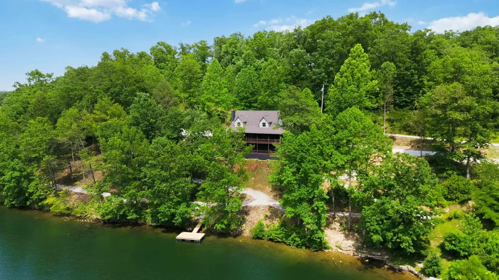 1464 Hawk Ridge Road London KY 40741