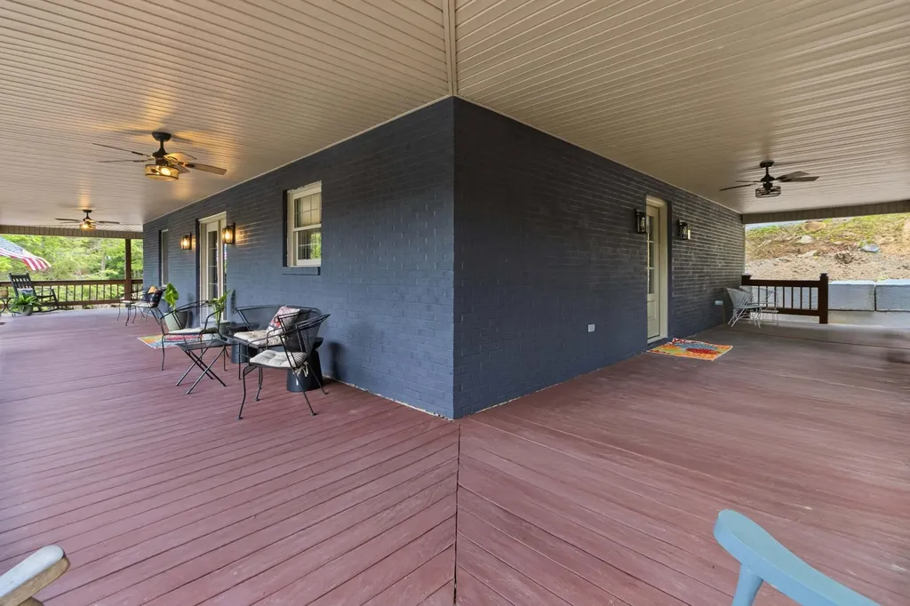 1464 Hawk Ridge Road London KY 40741