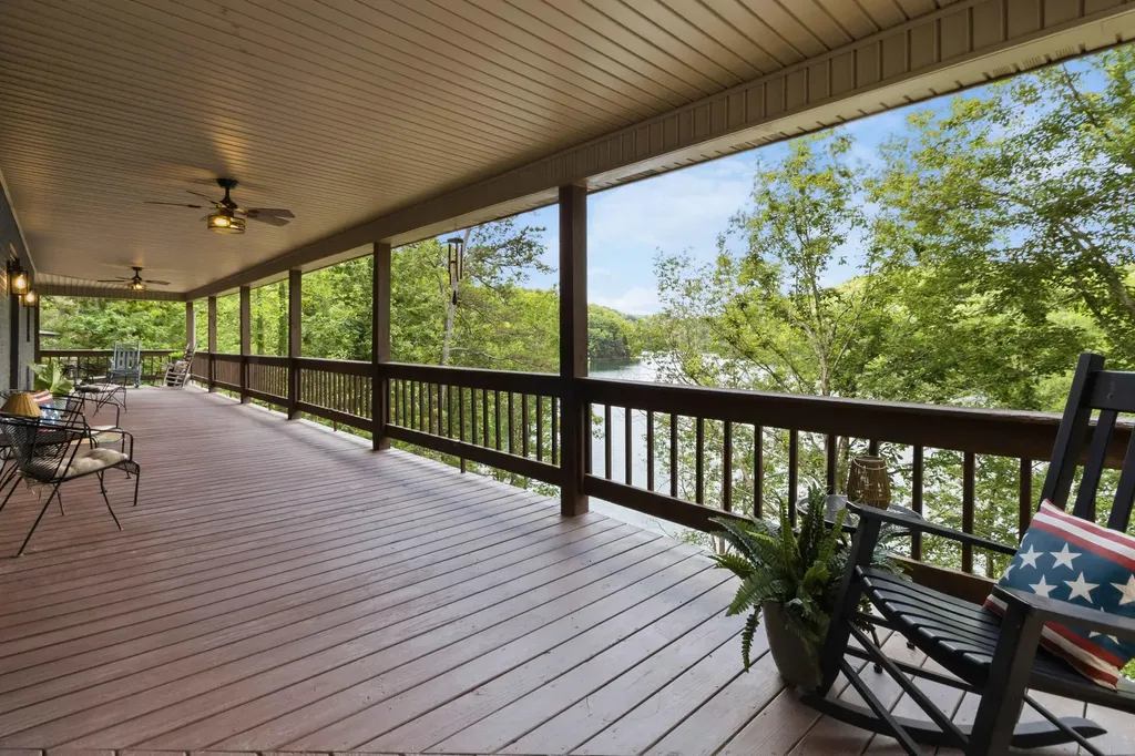 1464 Hawk Ridge Road London KY 40741