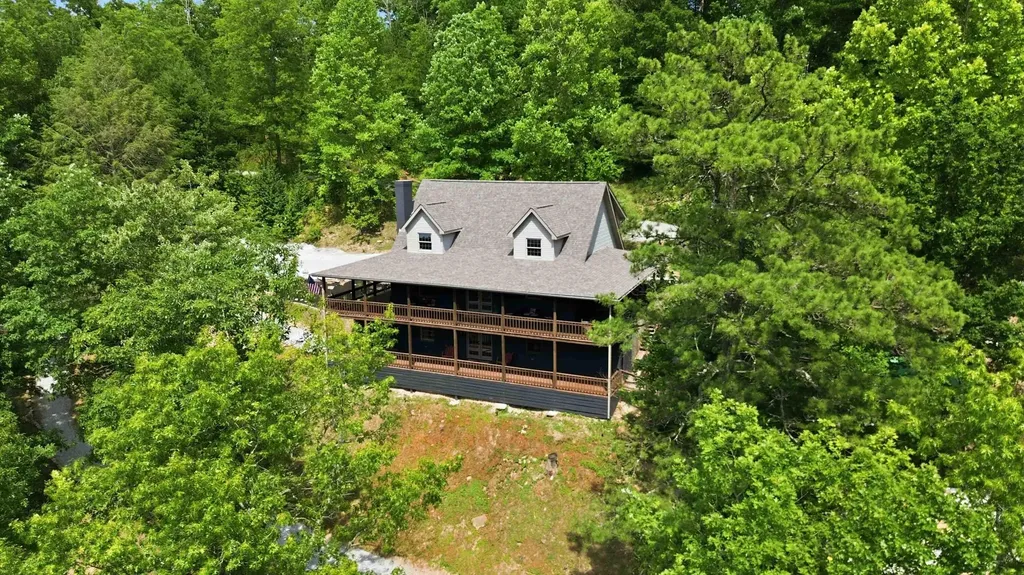 1464 Hawk Ridge Road London KY 40741