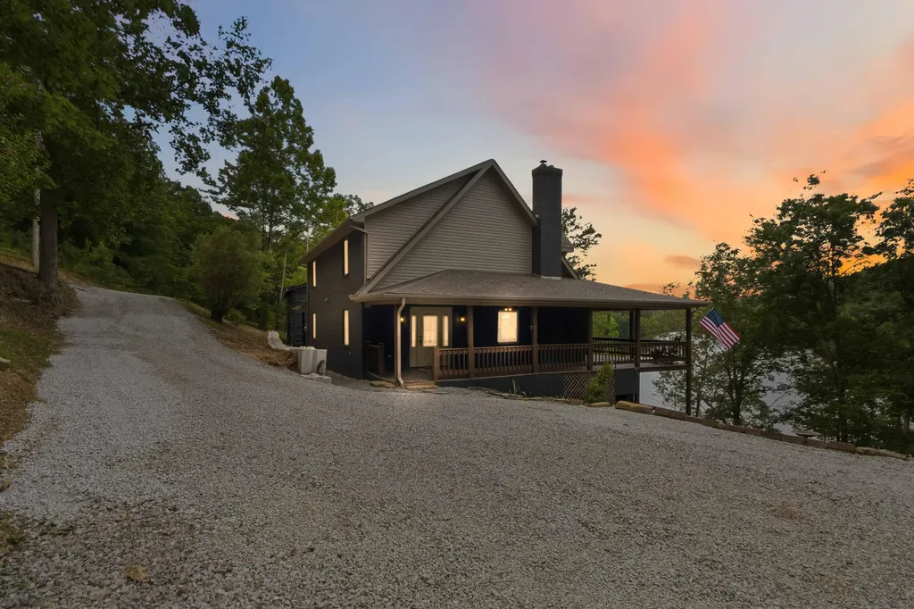 1464 Hawk Ridge Road London KY 40741