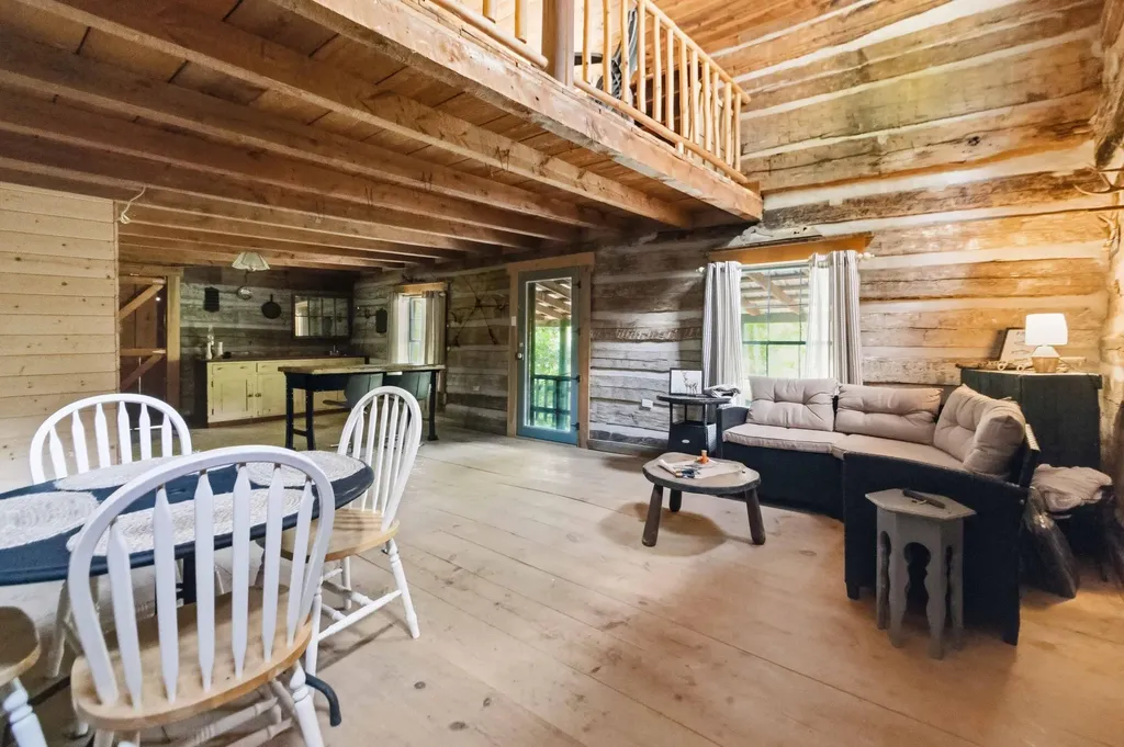 1464 Hawk Ridge Road London KY 40741