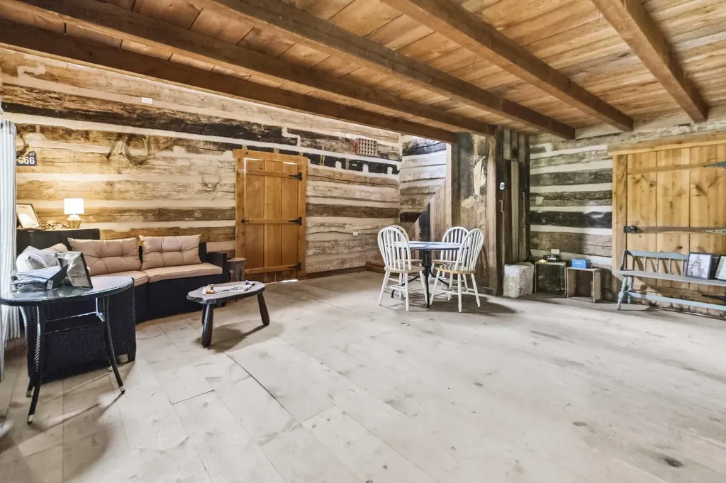 1464 Hawk Ridge Road London KY 40741