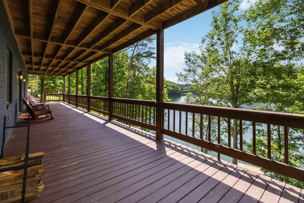 1464 Hawk Ridge Road London KY 40741