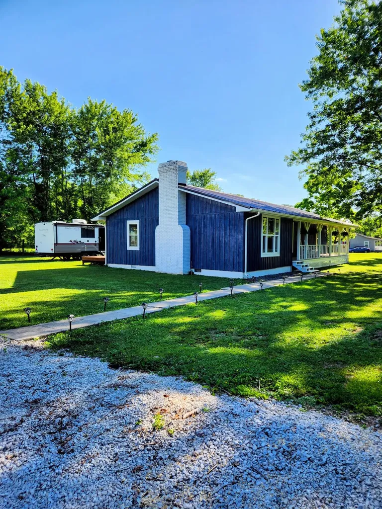595 Frames Branch Road Clay City KY 40312
