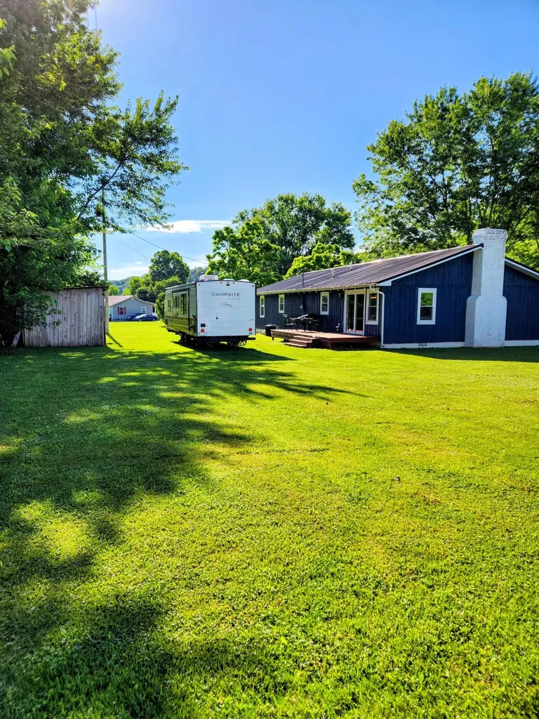 595 Frames Branch Road Clay City KY 40312