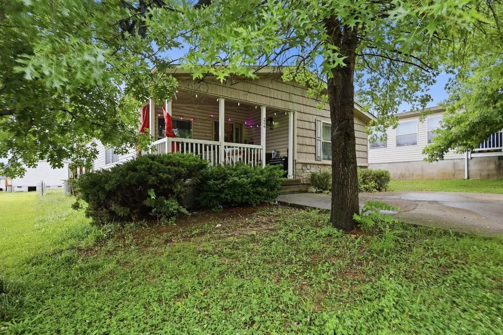 206 Pulliam Drive Frankfort KY 40601