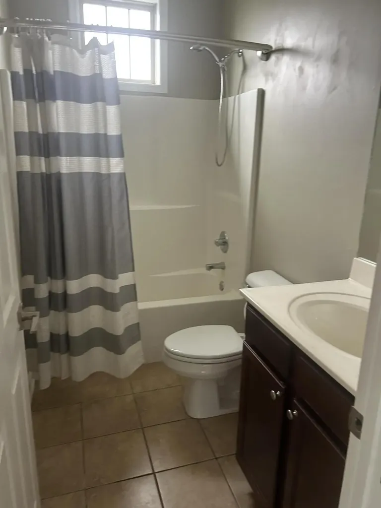 100 Mccowans Ferry Alley Versailles KY 40383