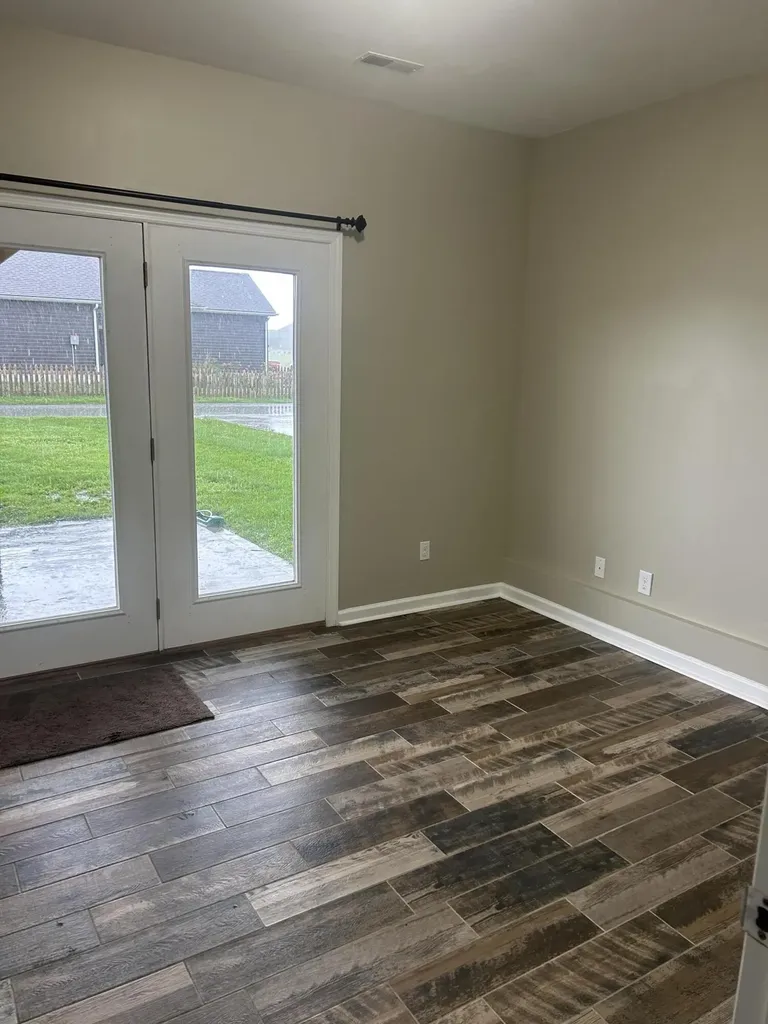 100 Mccowans Ferry Alley Versailles KY 40383