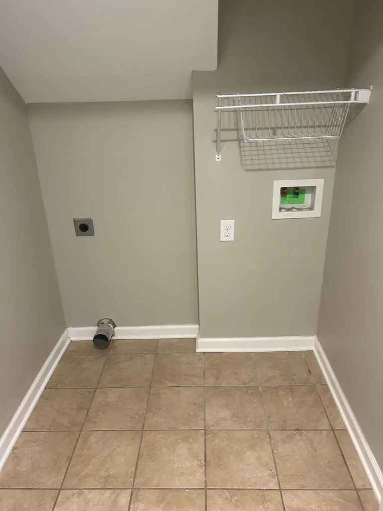 100 Mccowans Ferry Alley Versailles KY 40383