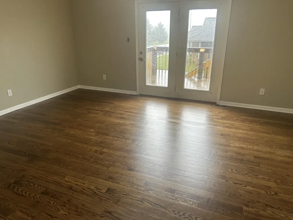 100 Mccowans Ferry Alley Versailles KY 40383