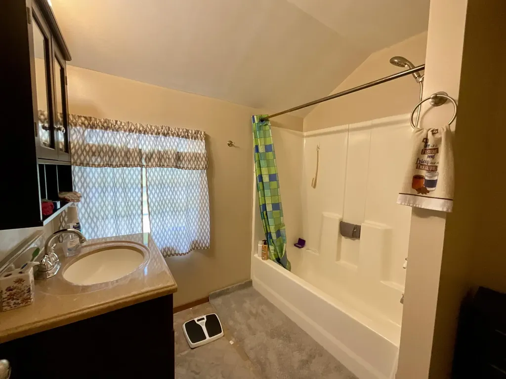 67 Pine Mountain Road Campton KY 41301
