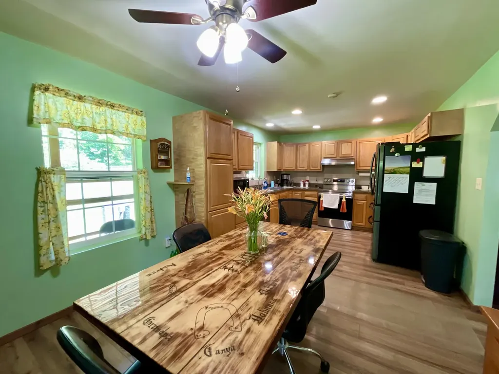67 Pine Mountain Road Campton KY 41301