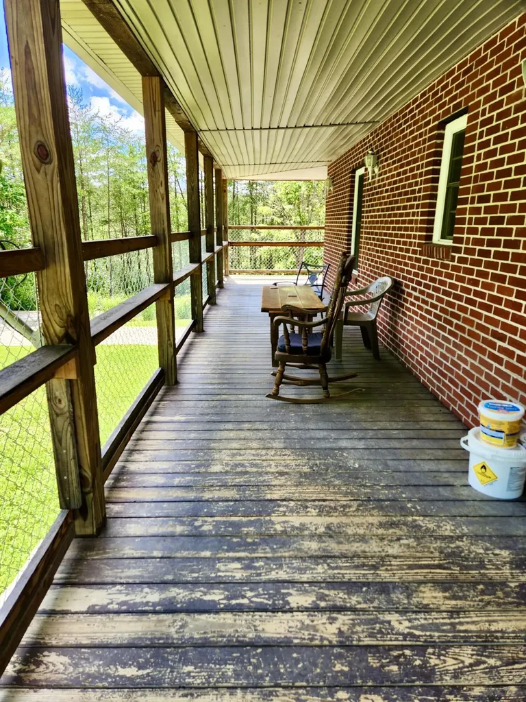 67 Pine Mountain Road Campton KY 41301